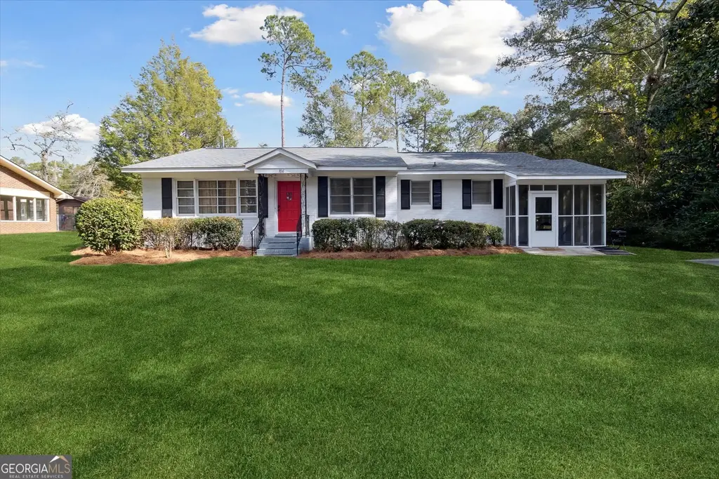 706 N Main Street, Statesboro