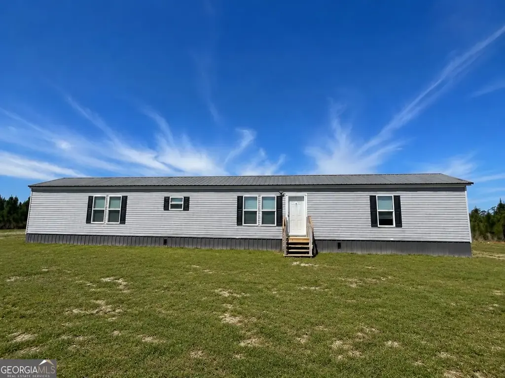 1153 Midway Church Road, Baxley