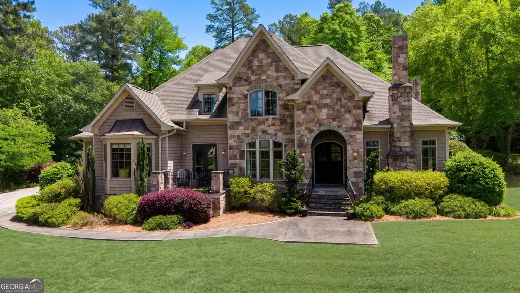 320 N River Road, Rome