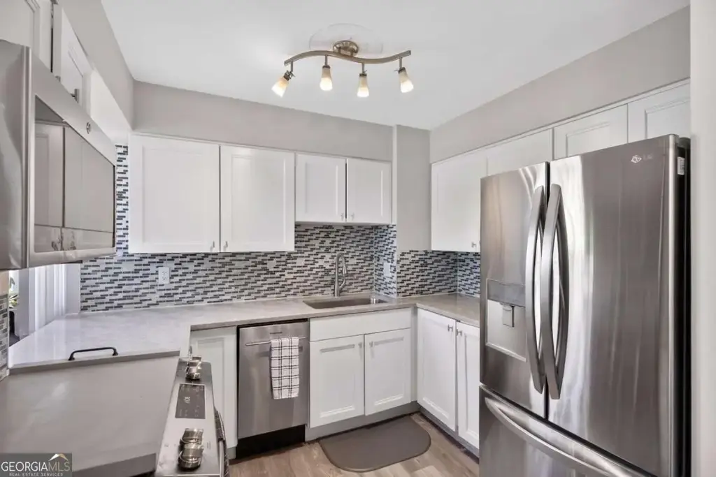 2479 Peachtree Road Ne 214, Atlanta