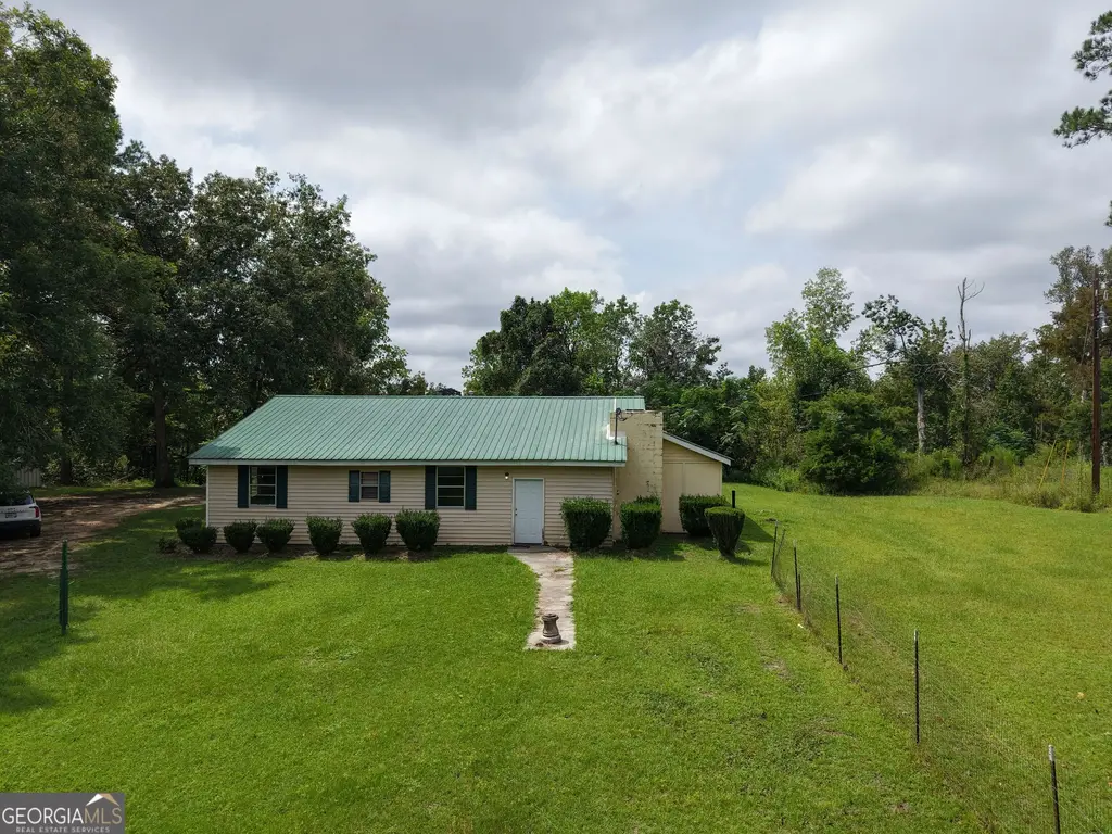 308 Three Rivers Lane, Uvalda