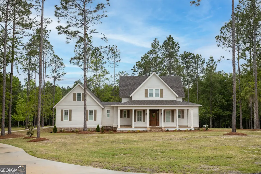 1065 Tarrytown Road, Tarrytown