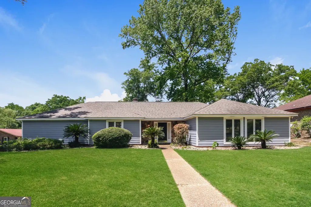 4303 Castlewood Parkway, Columbus