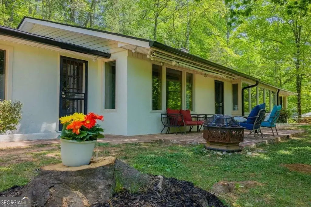 153 January Lane, Ellijay