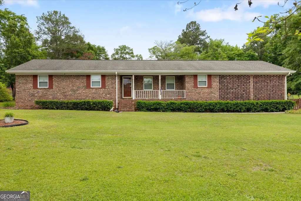 5538 Neal Drive, Macon
