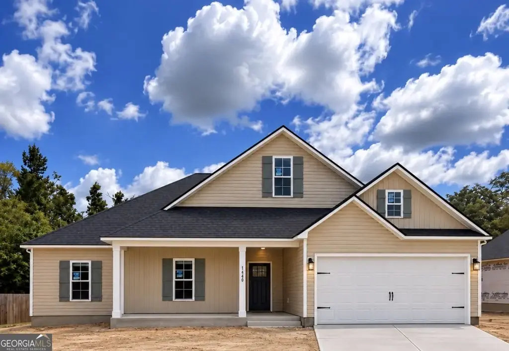 3908 Lu Lane, Hahira