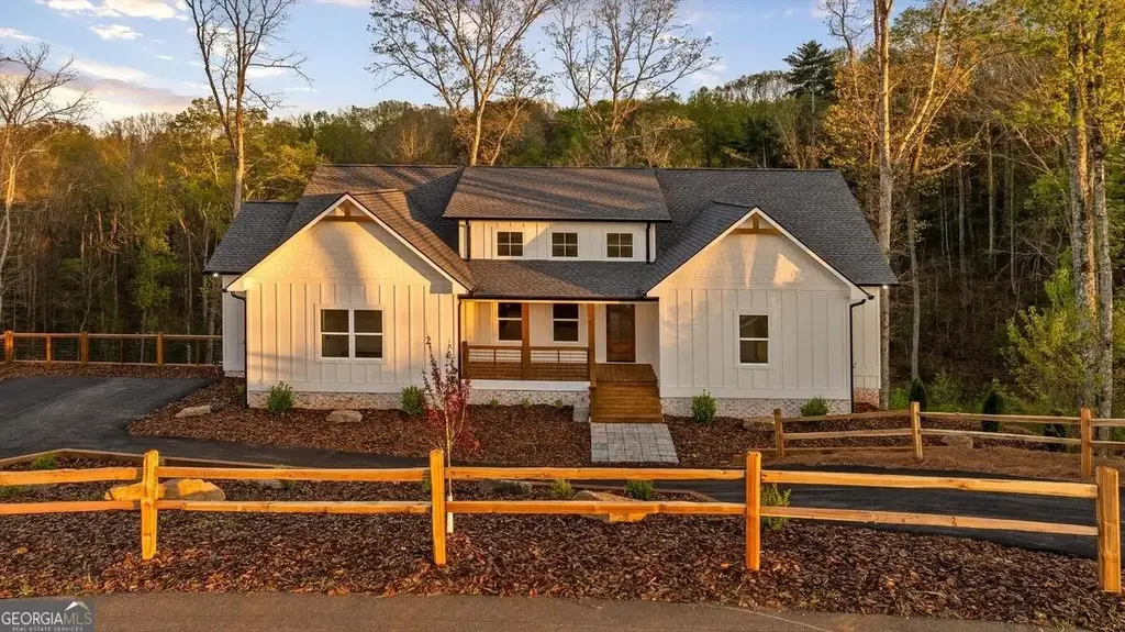 222 Mystic Drive, Ellijay