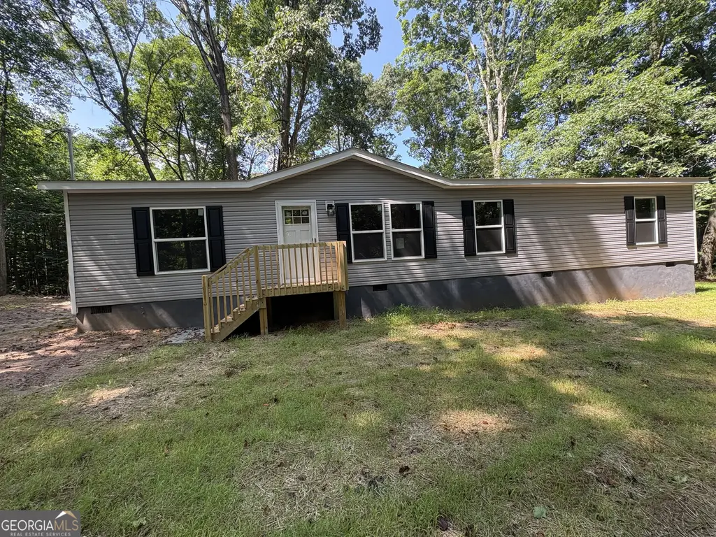 1018 Neal Road, Commerce