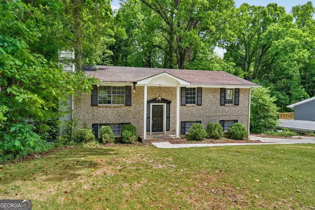 5770 Deerfield Trail, Atlanta