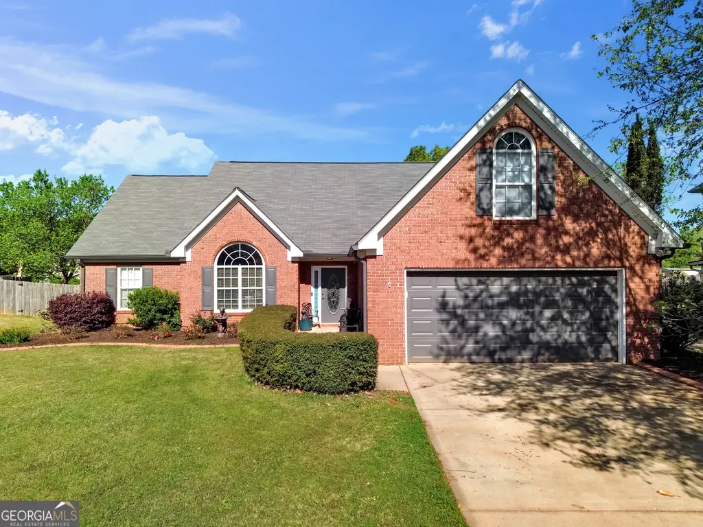 3021 Lincoln Log Way, McDonough