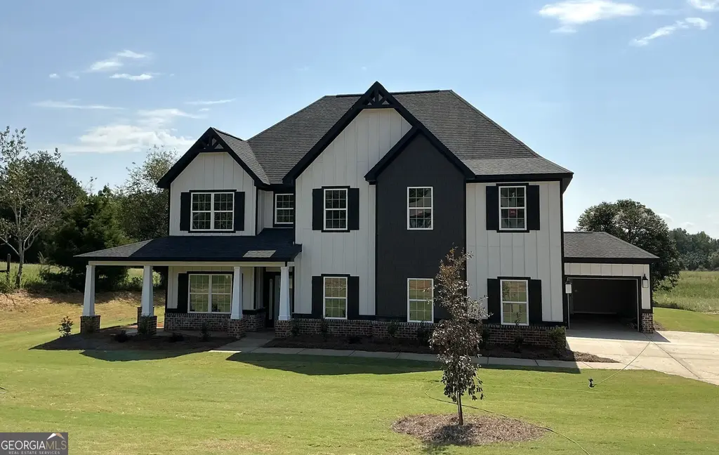 9013 Lavender 31, Midland