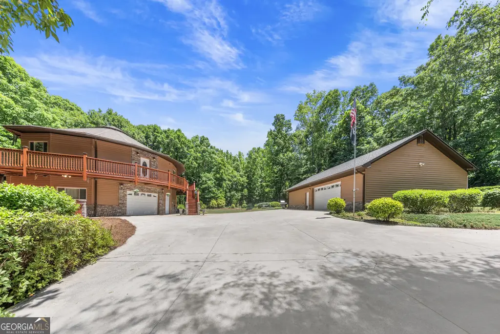 1170 Cedar Grove Road, Buckhead