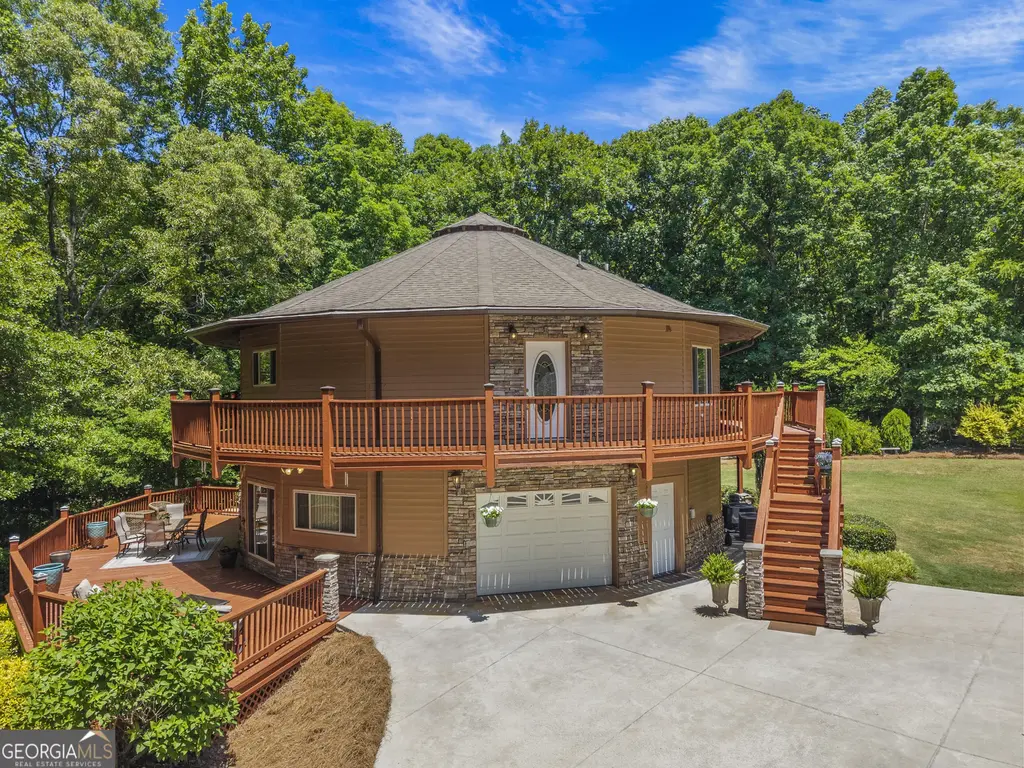 1170 Cedar Grove Road, Buckhead