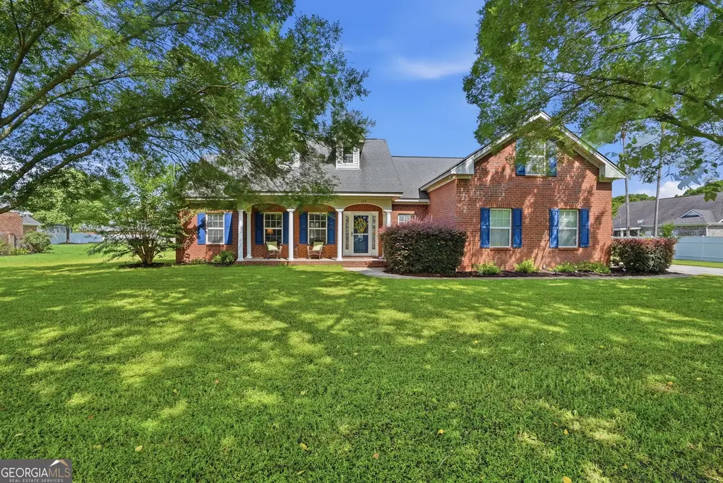 402 Wrigley Field Drive, Guyton