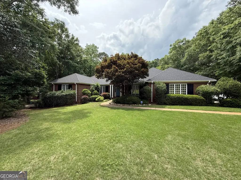 117 Woodchase Drive, Lagrange