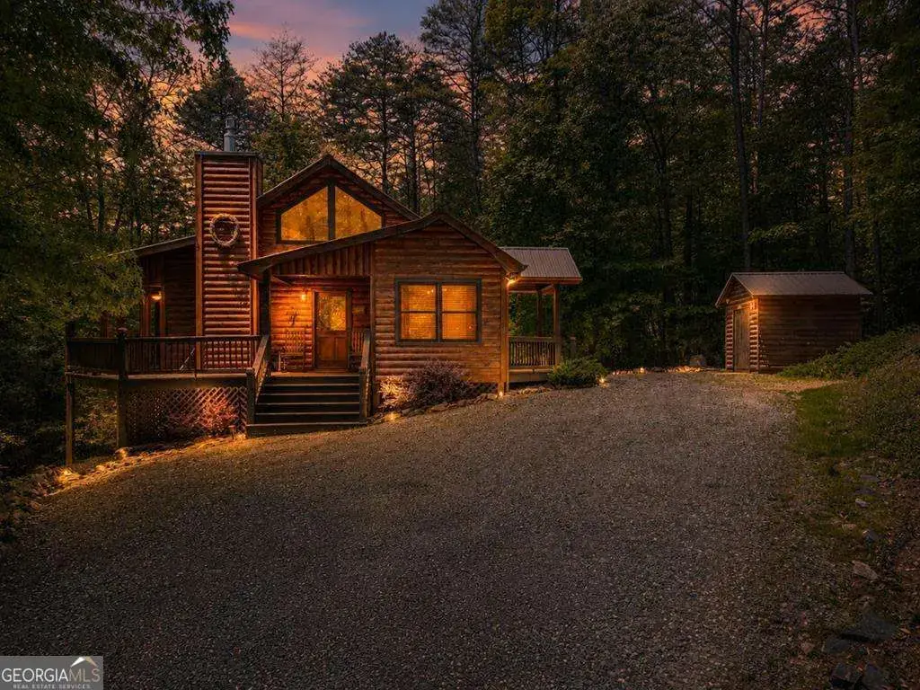 284 The Woods Road 33, Mineral Bluff