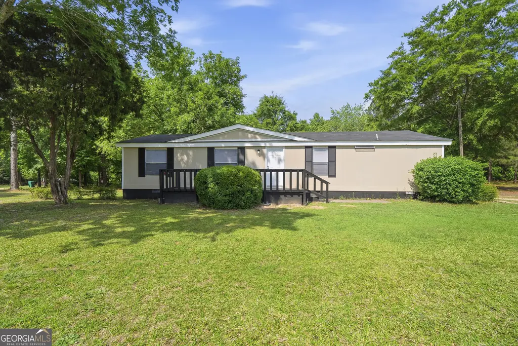 114 Lovers Lane Ne, Milledgeville