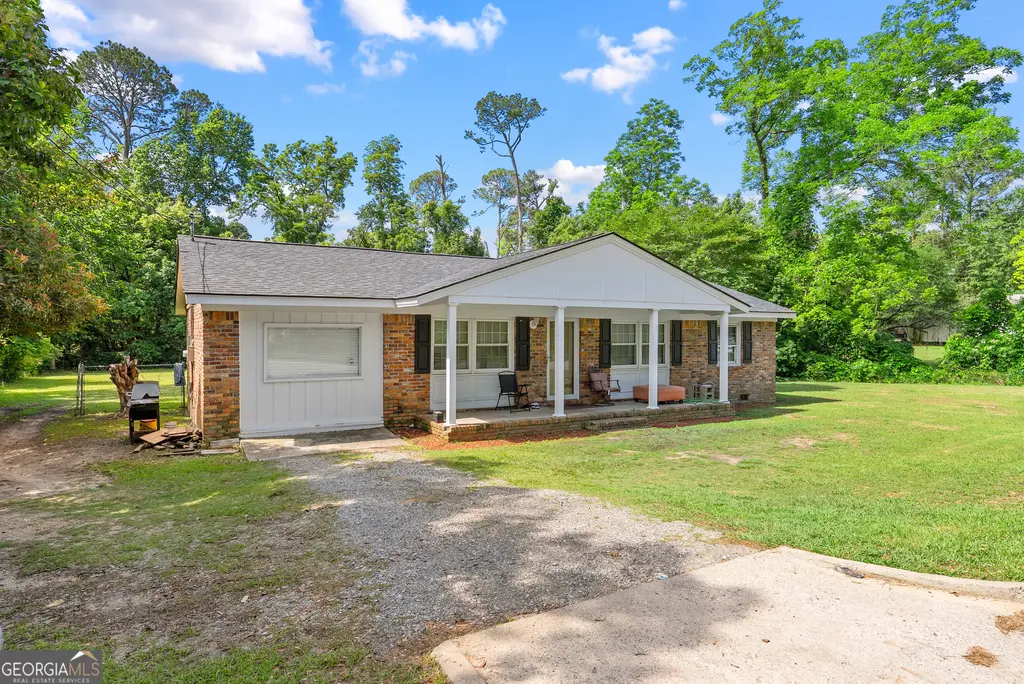 275 Green Street E, Pelham