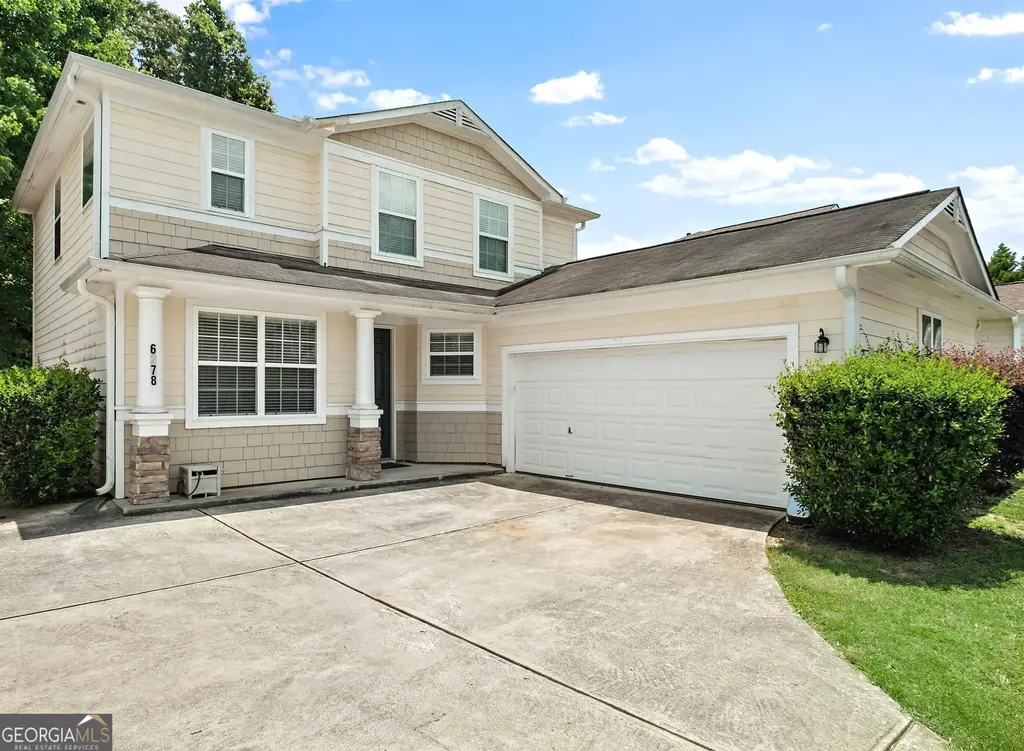 6278 Waverly Lane, Fairburn