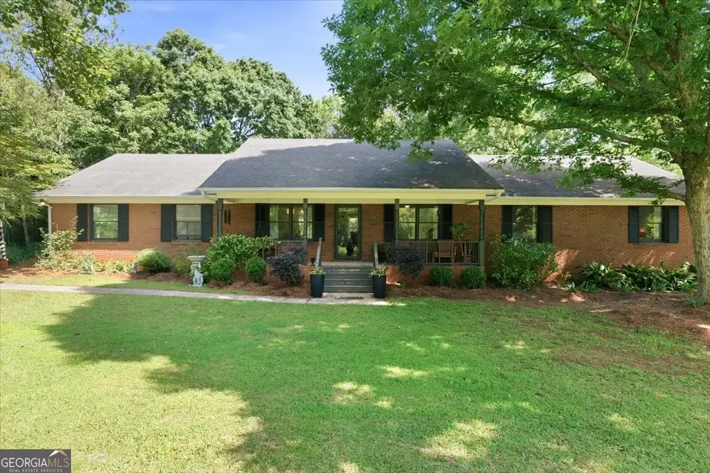 1608 Rumble Road, Forsyth