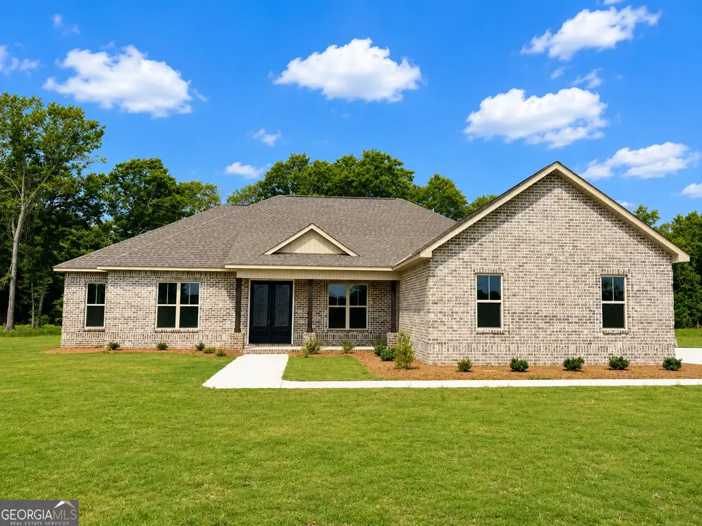 3379 Houser Mill Road, Byron