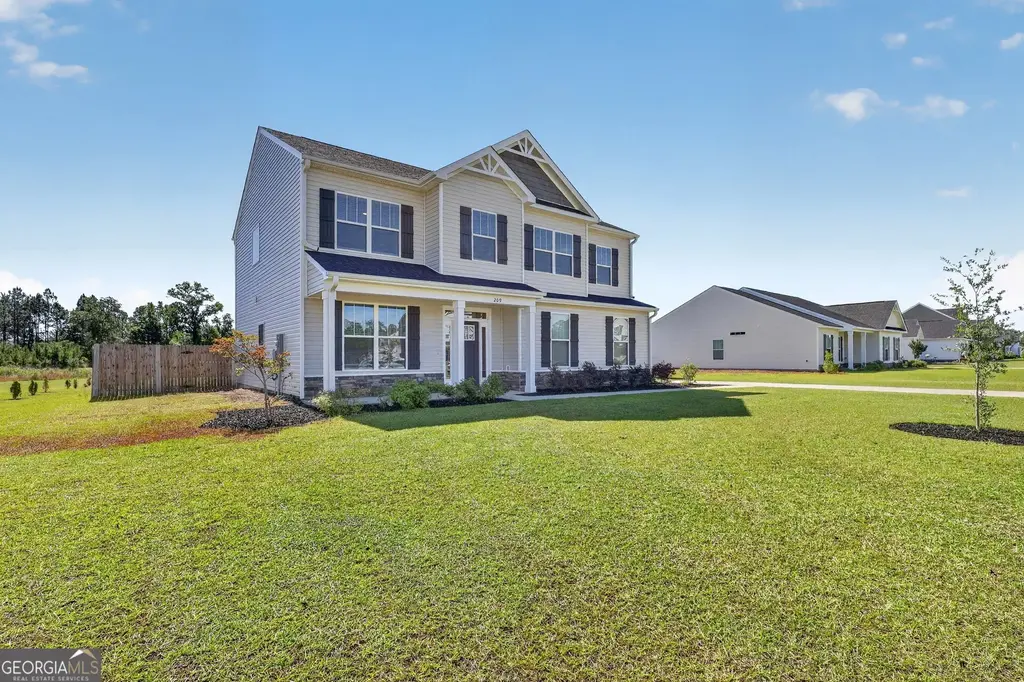 209 Archer Road, Statesboro