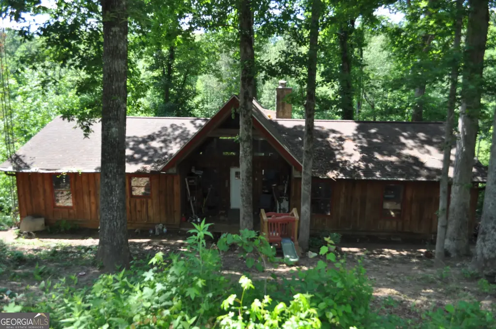 685 Rock Mills Road, LaGrange
