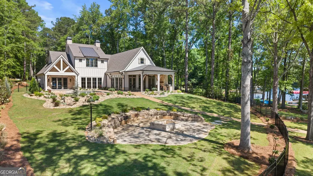 138 Phoenix Drive, Eatonton