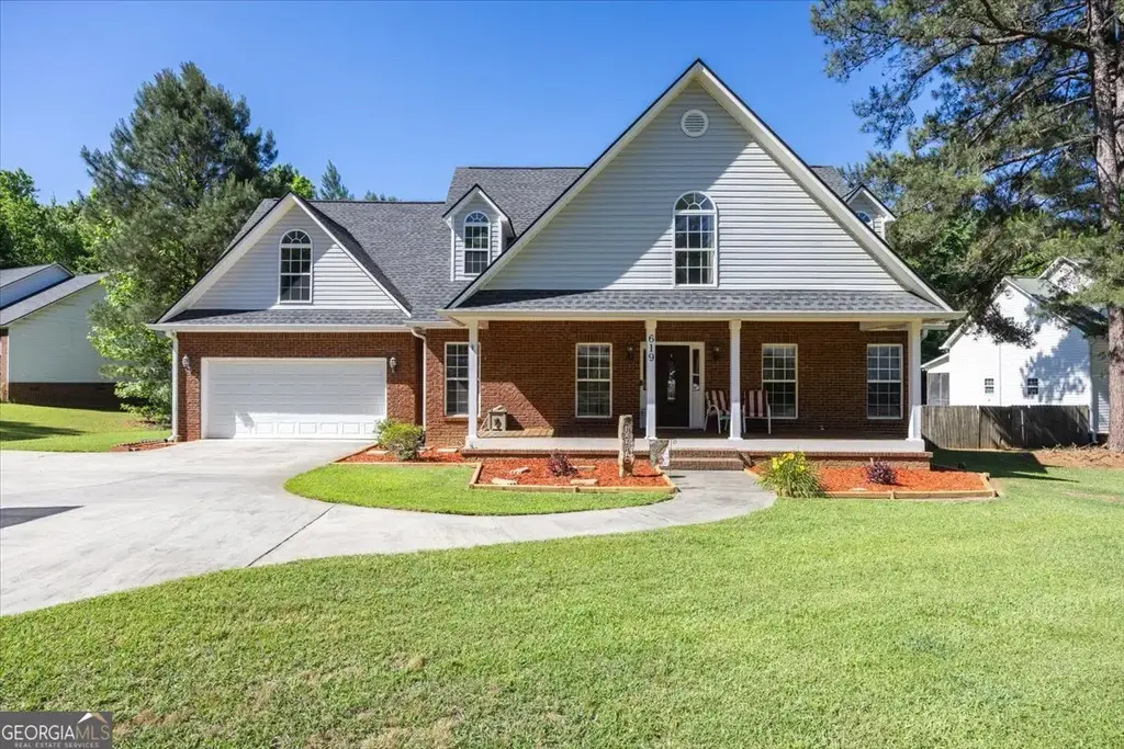 619 Grayridge Road, Gray