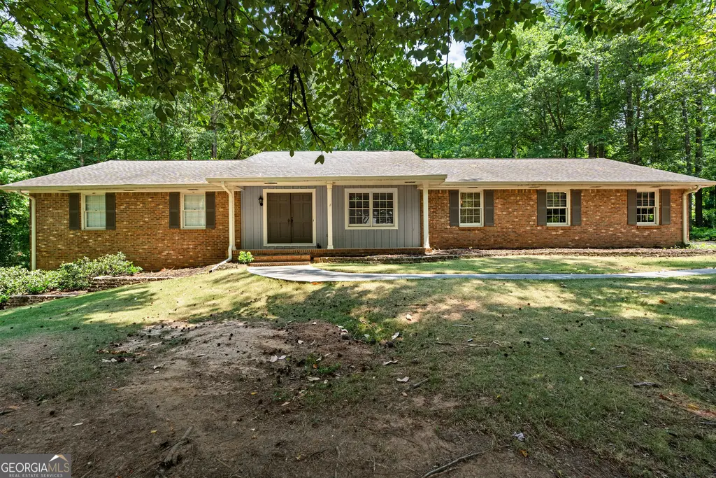 250 Devilla Trace, Fayetteville