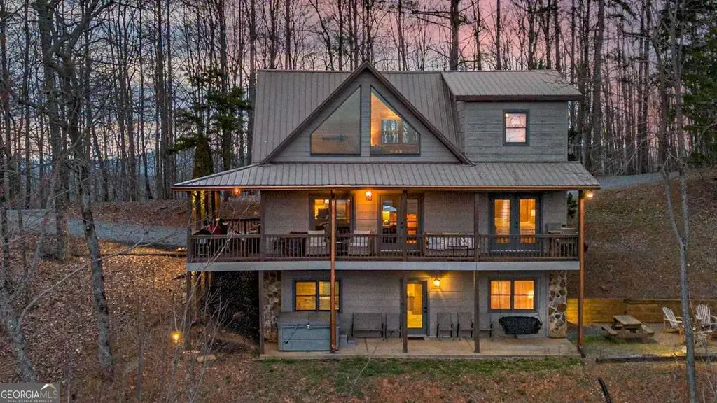 268 Oak Ledge Road, Morganton