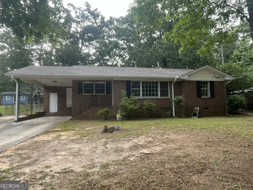 1314 Greenview Drive, Griffin