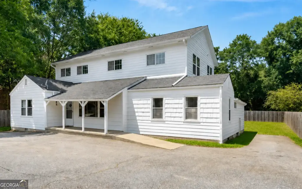 4916 Lavista Road, Tucker
