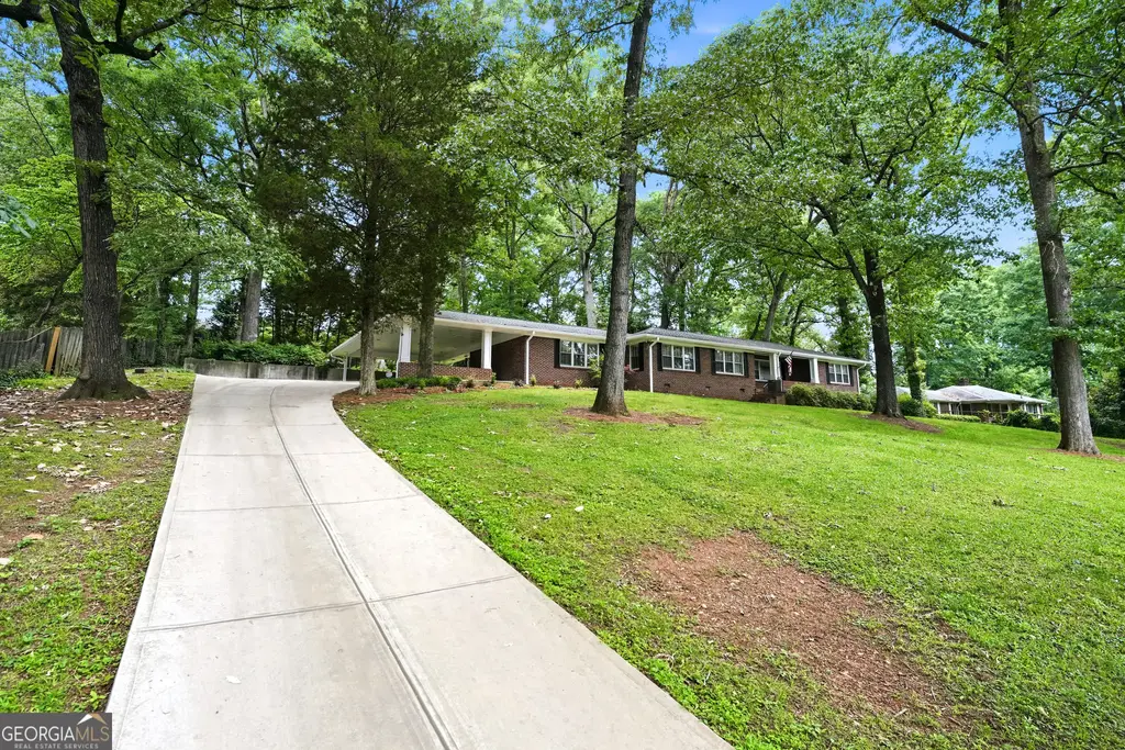 3240 N Druid Hills Road, Decatur