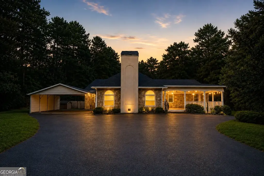 564 Eskew Road, McDonough