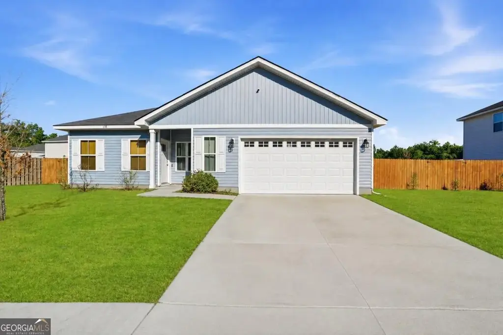 138 Cherokee Oaks Crossing, Hinesville