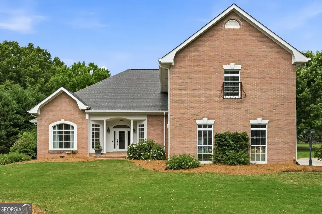 155 Youngs Circle, Fayetteville