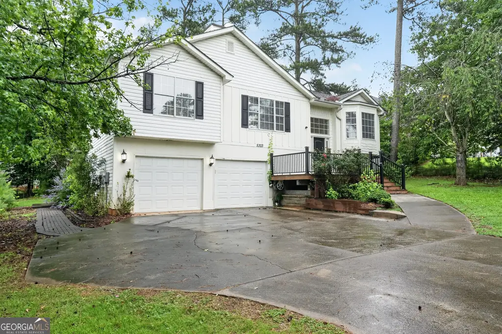 5303 Greenway Drive, Villa Rica