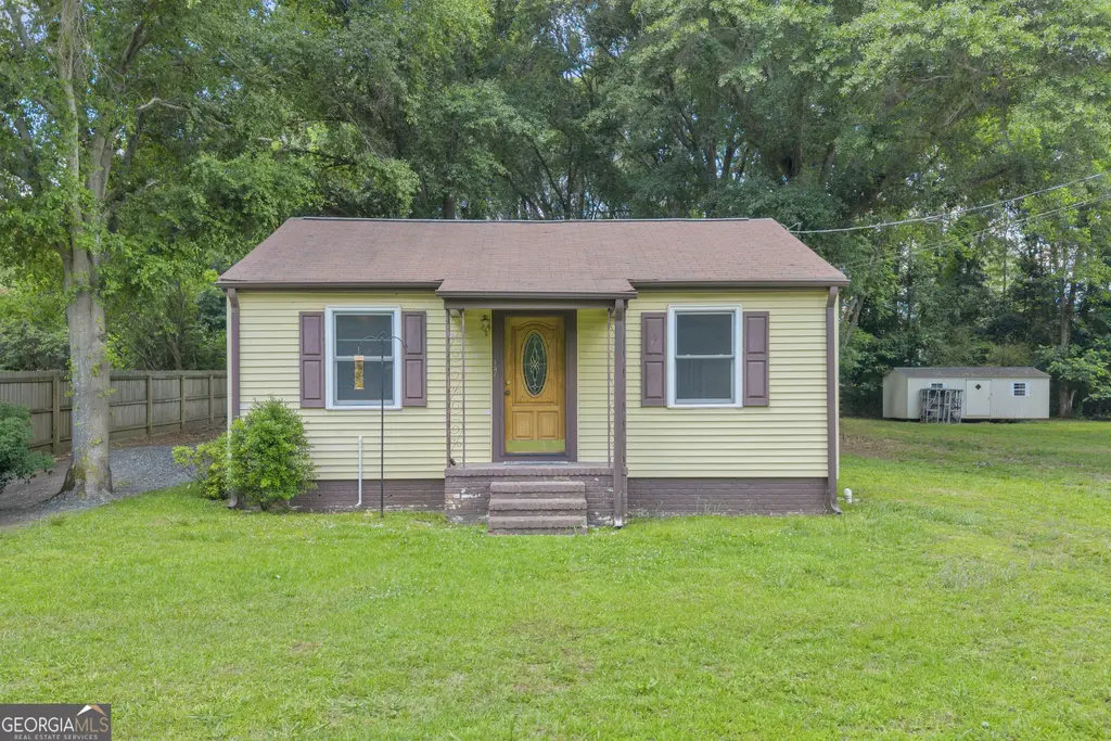 137 Hart Terrace, Hartwell