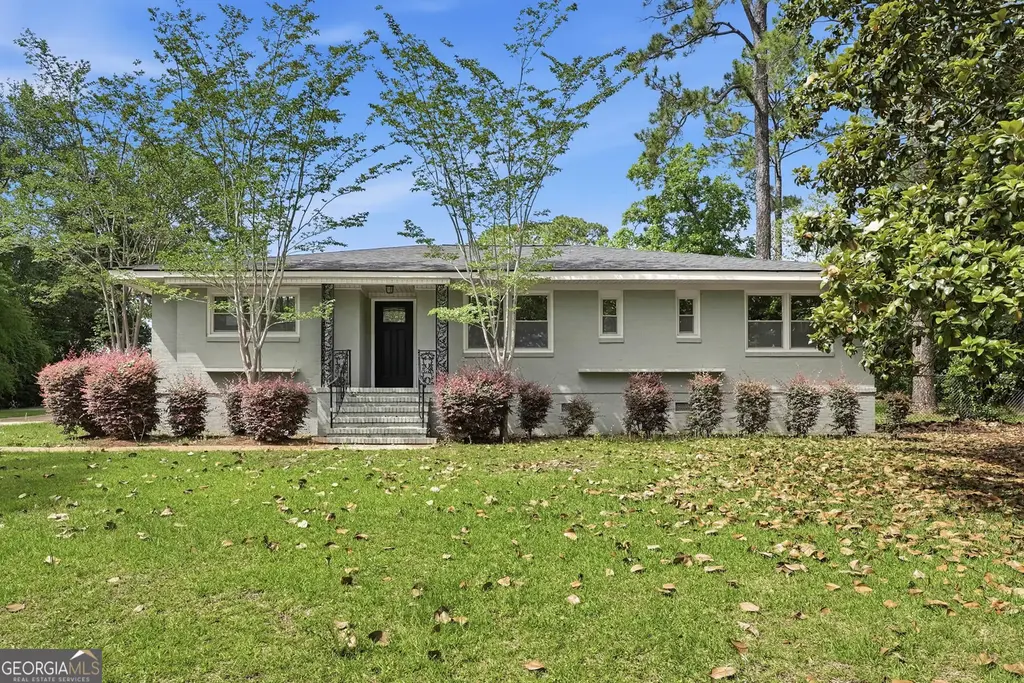 1009 Summit Drive, Albany