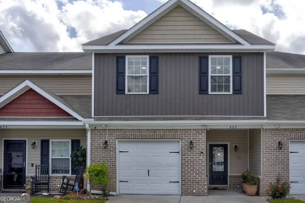 437 Governor Treutlen Circle, Pooler