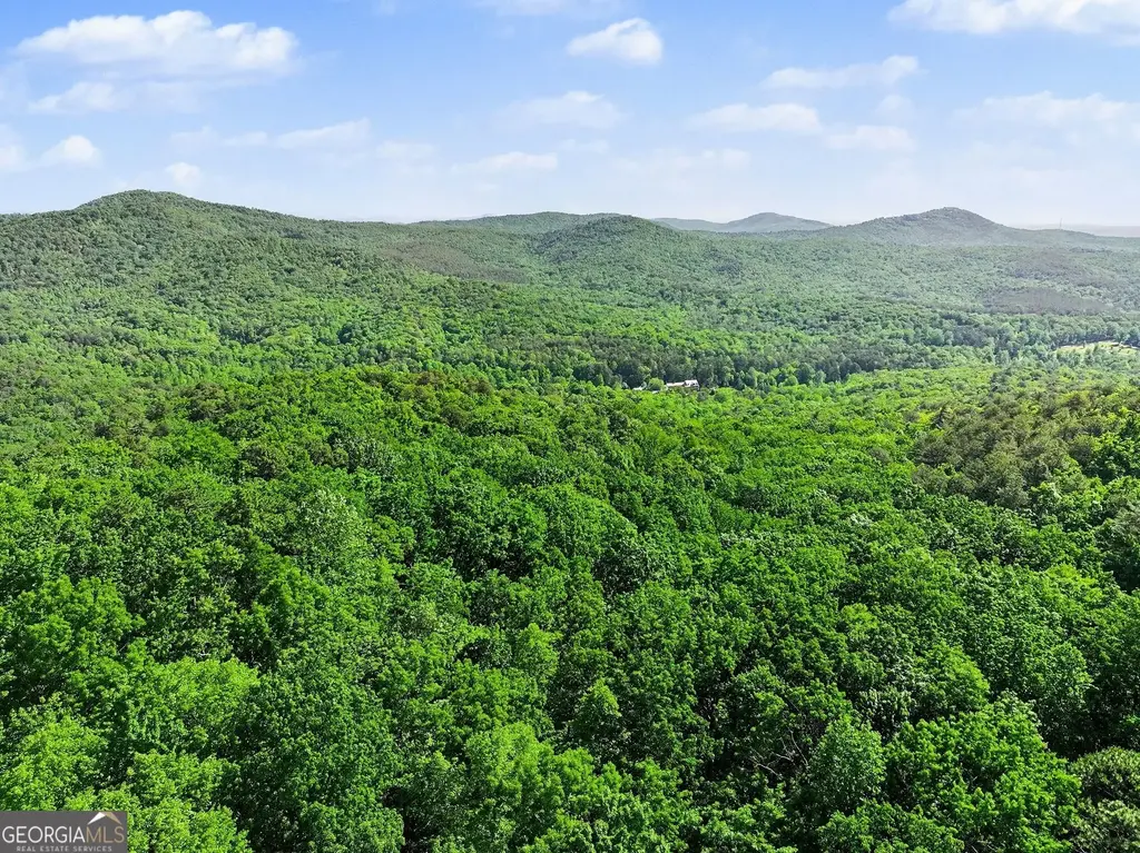 595 Whispering Dale Drive, Clarkesville