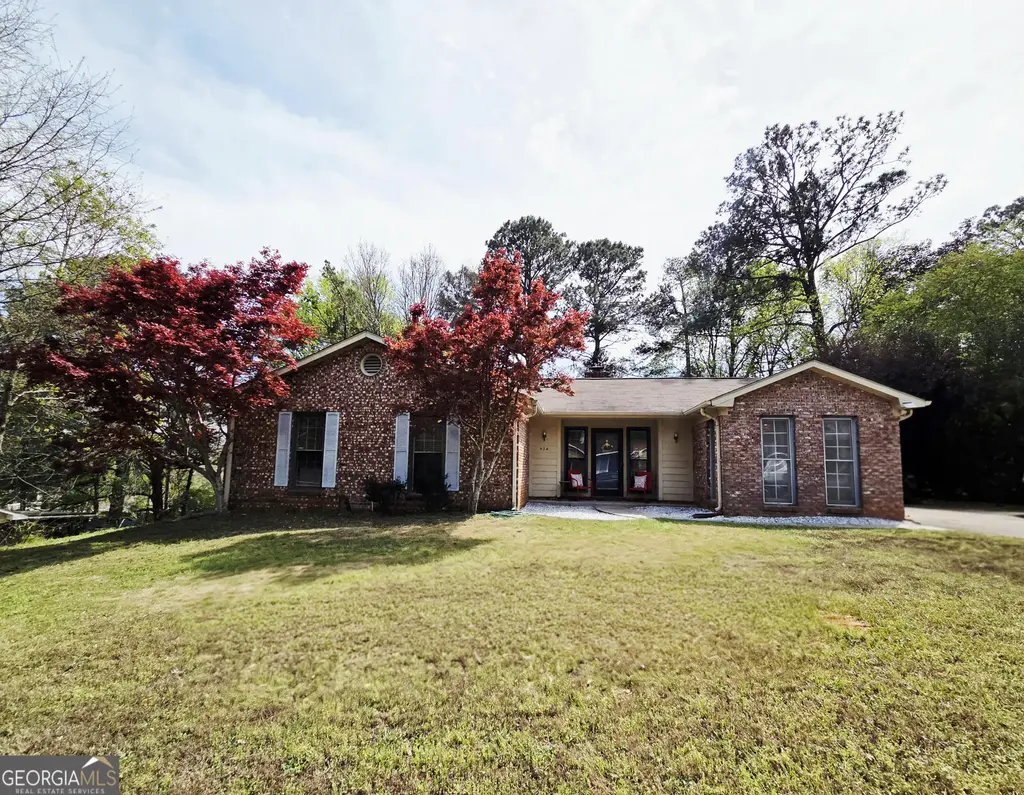 924 N Ridge Drive, Columbus