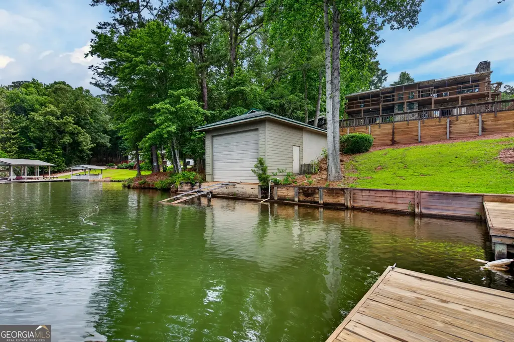 180 Old House Road, Hamilton