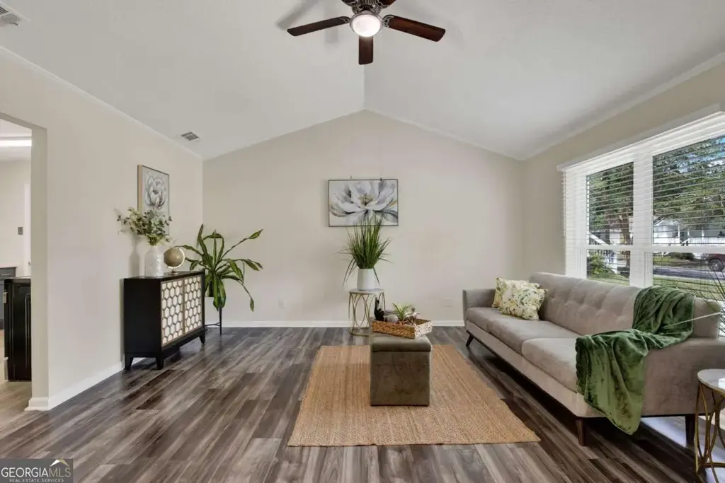 325 Forrest Avenue, Savannah