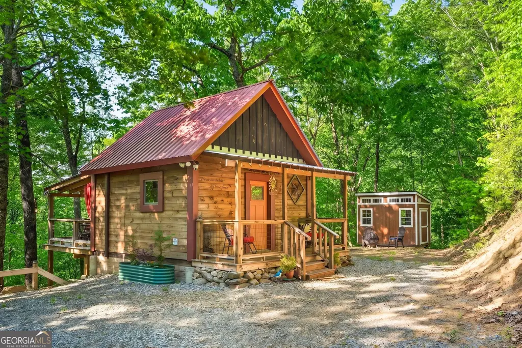 93 Martin Crossing, Cherry Log