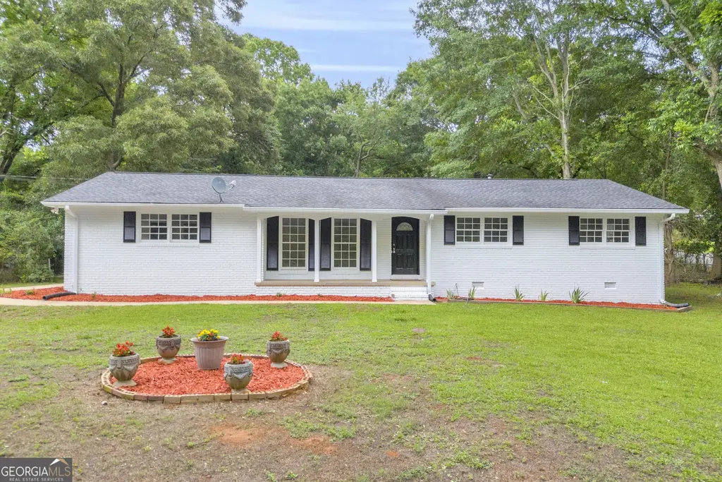 210 Edgewood Drive, Athens