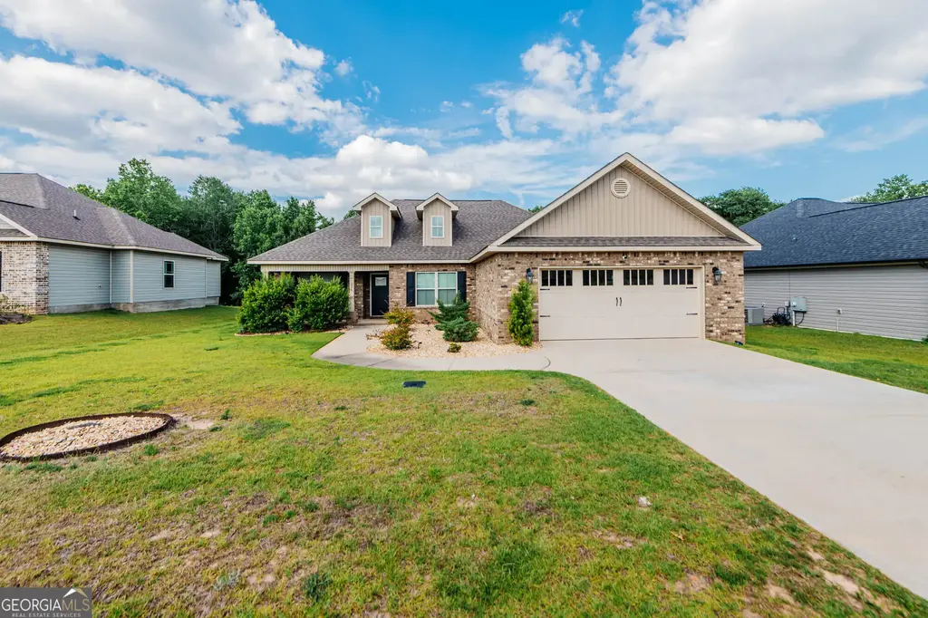 234 Creek Ridge Drive, Warner Robins