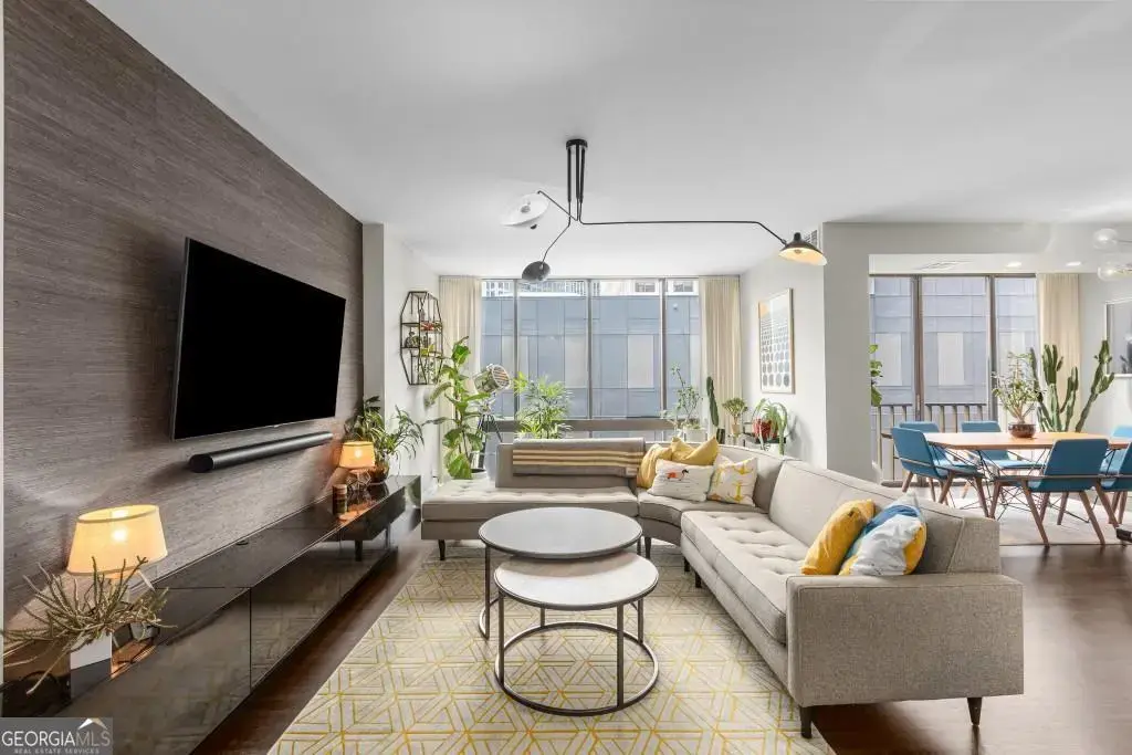 145 15th Street Ne Apt 826, Atlanta