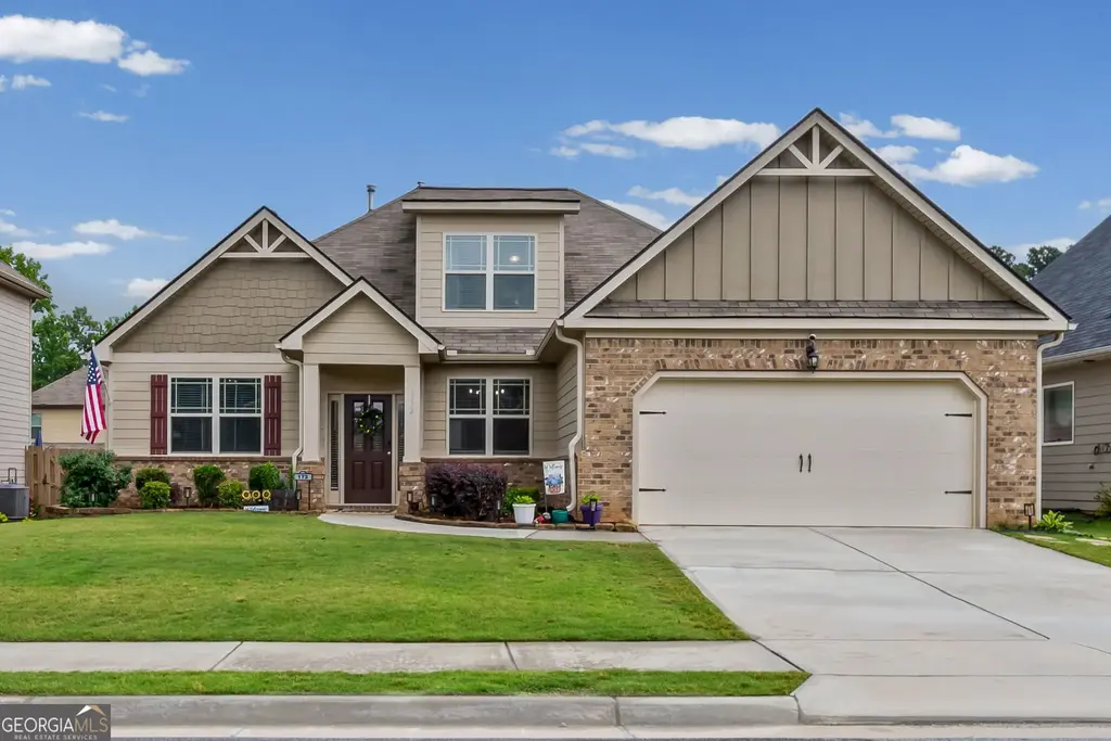 172 Maple Hill Drive, Newnan